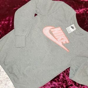 Girls two-piece Nike set
